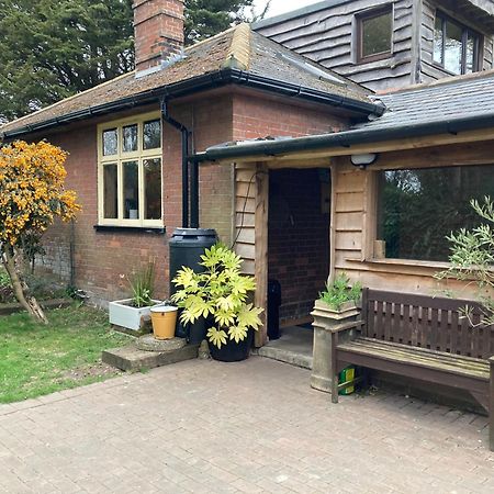 Woodland Retreat, Market Lane, Blundeston, Lowestoft Exterior photo