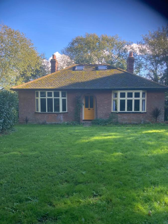 Woodland Retreat, Market Lane, Blundeston, Lowestoft Exterior photo